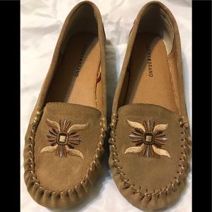 NEW Lucky Brand Moccasins Leather Cute Flats 9